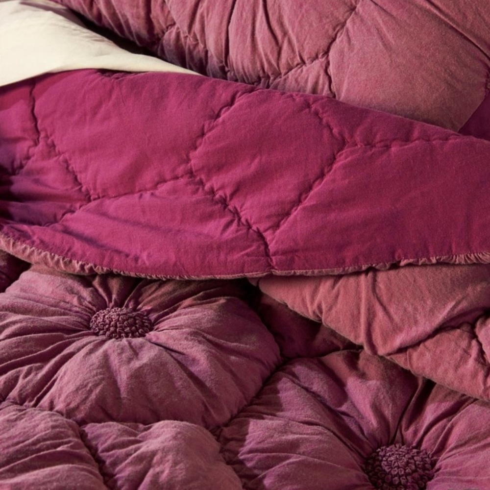 Anthropologie Estie Voile Quilt w 2 Euro Shams in Purple-King - Picture 2 of 5